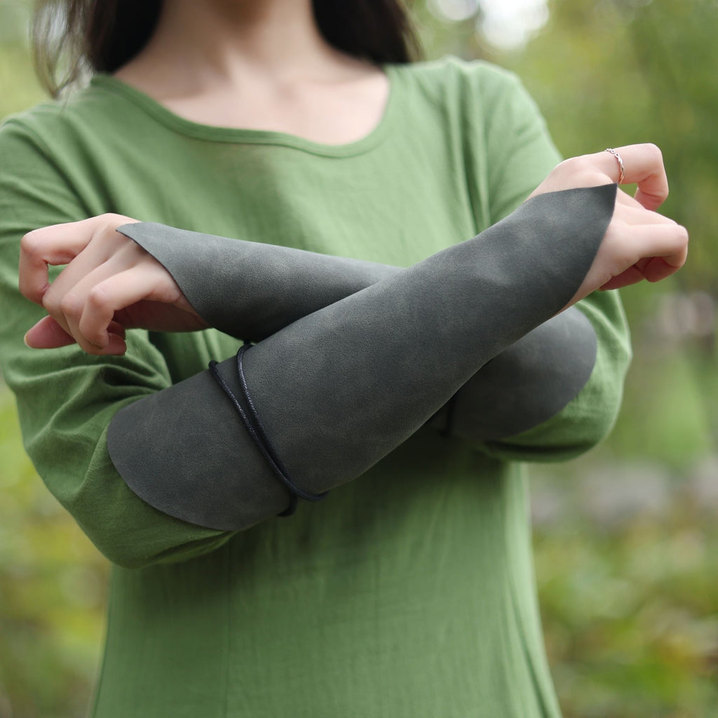 Elf Arm Bracers – Green