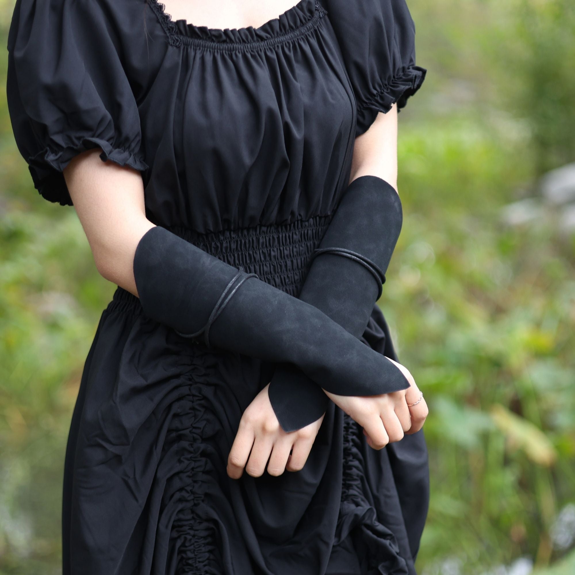 Elf Arm Bracers – Brown