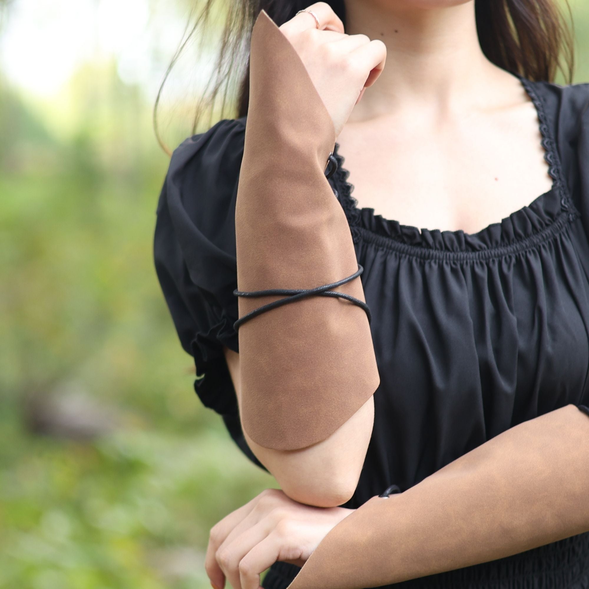 Elf Arm Bracers – Brown