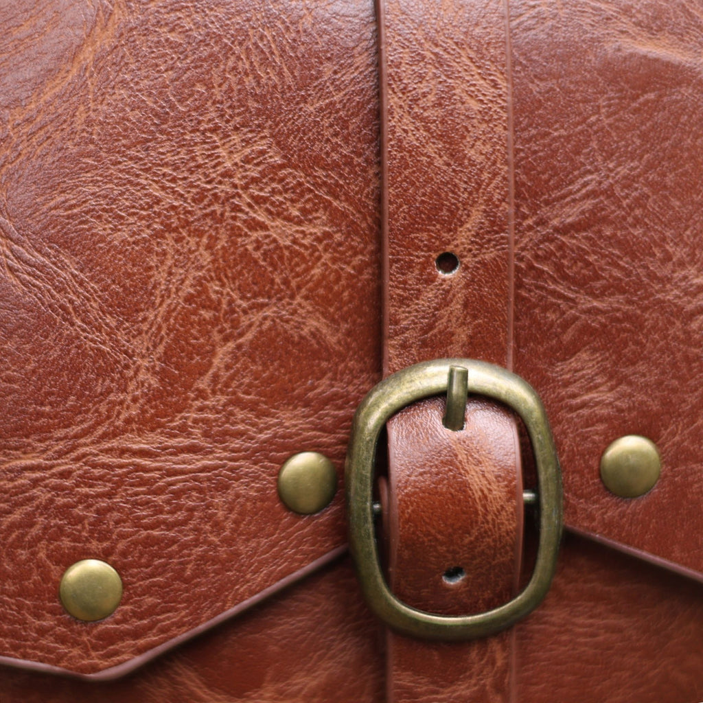 Medieval Belt Pouch with Buckle – Brown