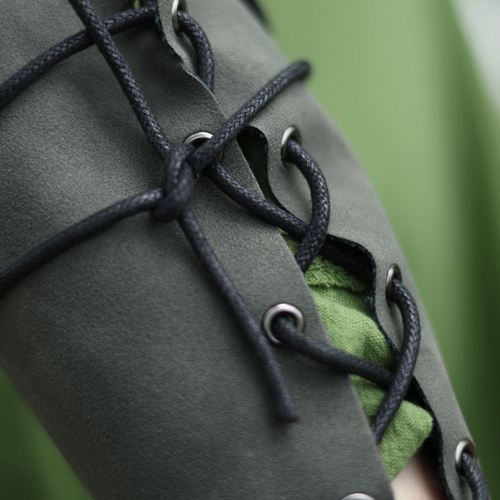 Elf Arm Bracers – Green