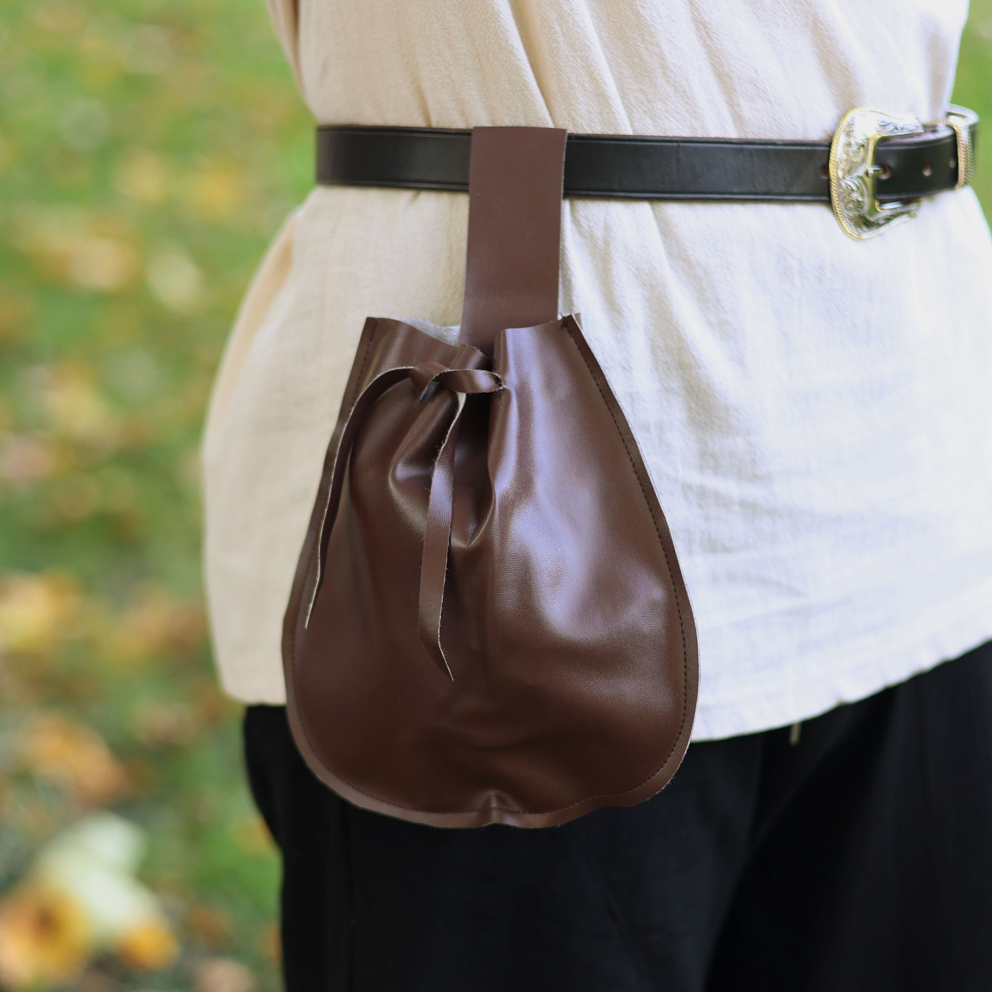 Medieval Leather Money Pouch – Black or Brown