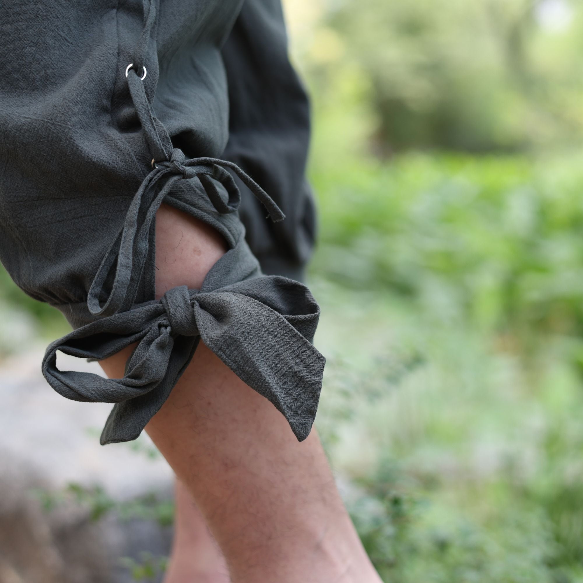 Medieval Pants with Lace-Up Sides – Green