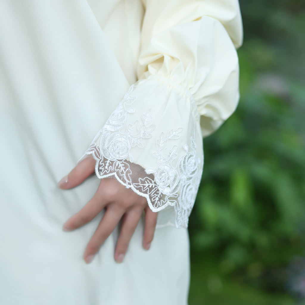 Renaissance Ruffle Blouse –