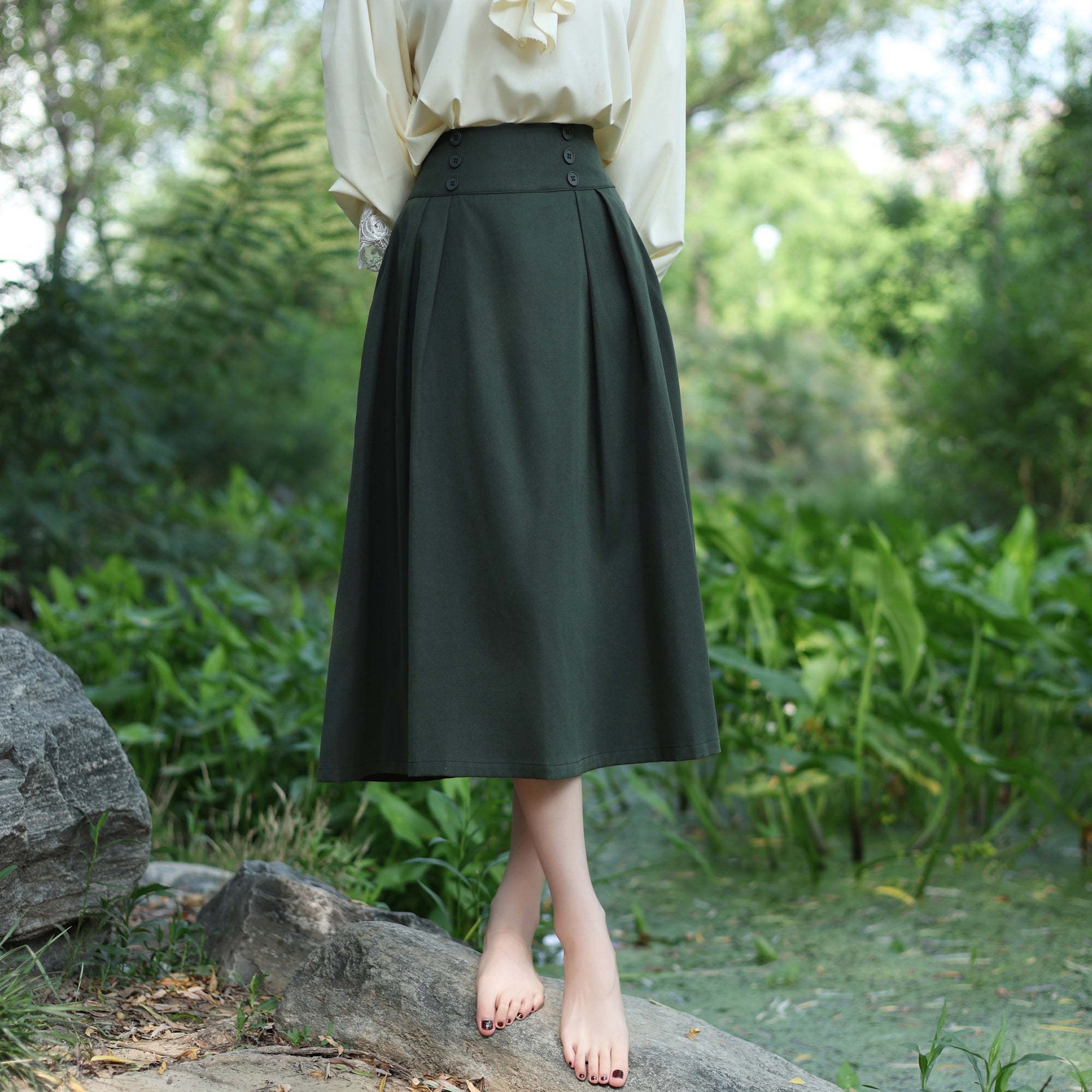 Vintage High-Waist Pleated Skirt