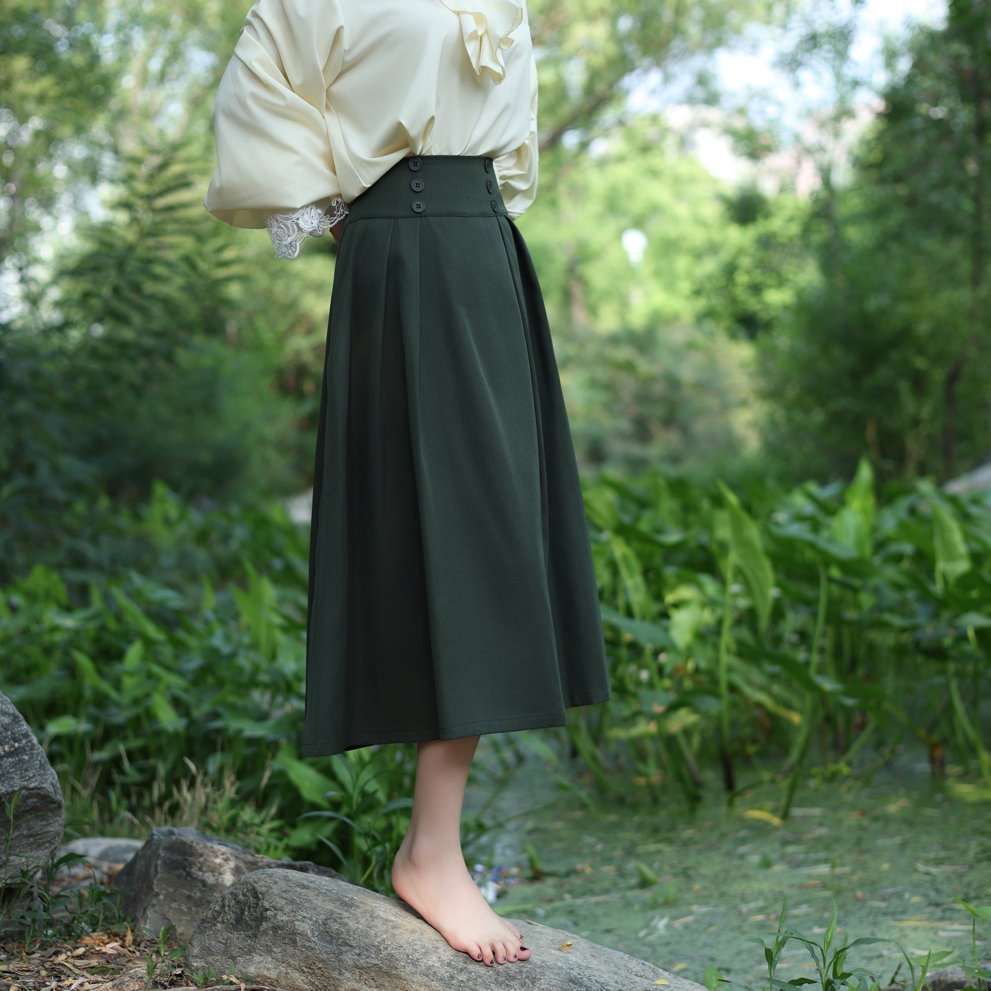 Vintage High-Waist Pleated Skirt